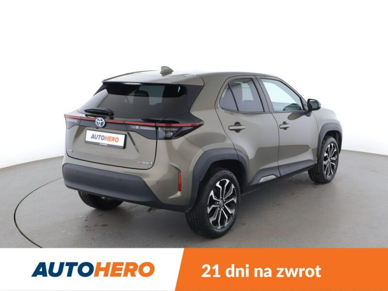Toyota Yaris Cross 1.5 Hybrid Tempomat Nawigacja Grzane Fotele Czujnik Deszczu Kamera LED