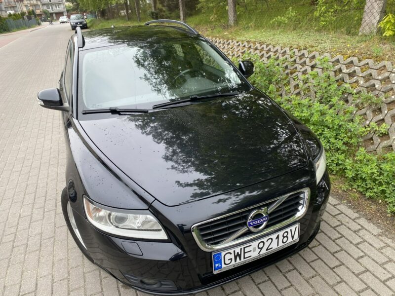 Volvo V50 Hak, klimatronic, tempomat, czujnik deszczu ,drugie koła I (2004-2007)