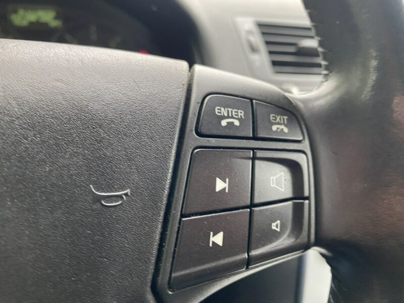 Volvo V50 Hak, klimatronic, tempomat, czujnik deszczu ,drugie koła I (2004-2007)