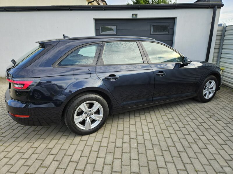 Audi A4 2.0 TFSI 190KM manual VIRTUAL niski przebieg BEZWYPADEK zadbany ASO B9 (2015-)