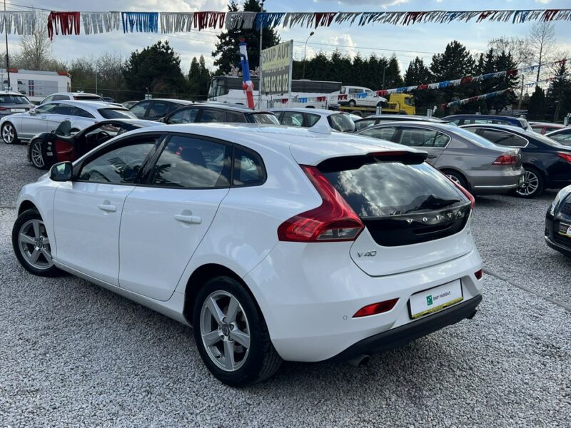 Volvo V40 -SPRZEDANY- Nowy rozrząd *1.6 Benz - 150 KM*188 Tys Gwarancja-AUTOMI-X II (2012-)