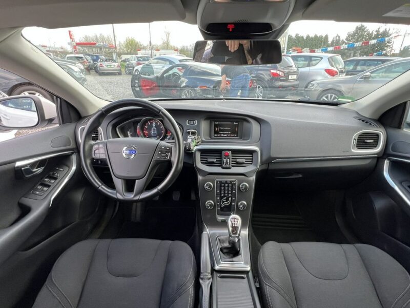 Volvo V40 -SPRZEDANY- Nowy rozrząd *1.6 Benz - 150 KM*188 Tys Gwarancja-AUTOMI-X II (2012-)