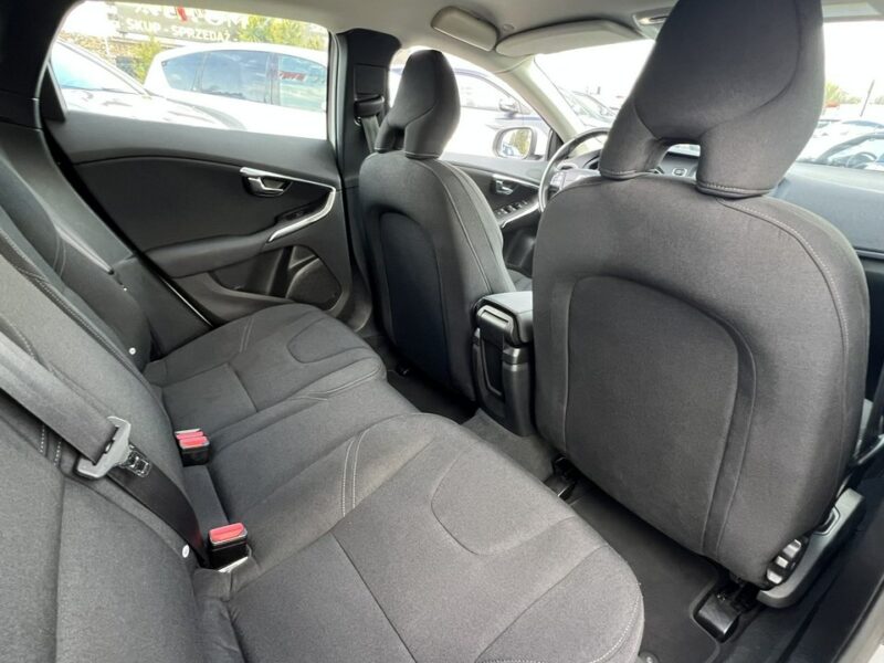 Volvo V40 -SPRZEDANY- Nowy rozrząd *1.6 Benz - 150 KM*188 Tys Gwarancja-AUTOMI-X II (2012-)