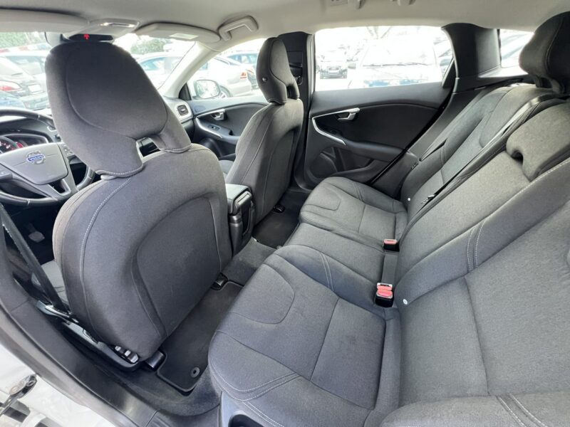 Volvo V40 -SPRZEDANY- Nowy rozrząd *1.6 Benz - 150 KM*188 Tys Gwarancja-AUTOMI-X II (2012-)