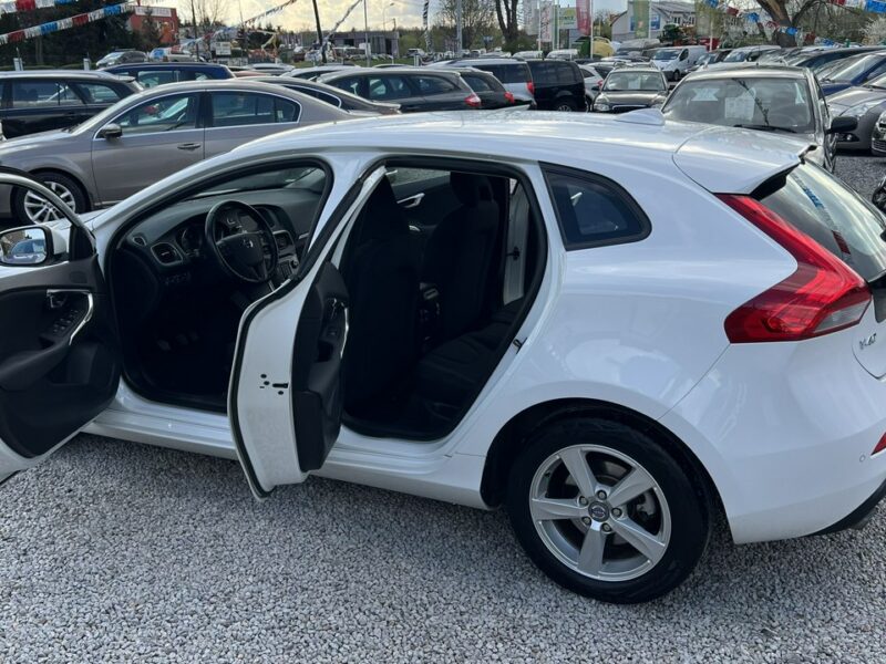 Volvo V40 -SPRZEDANY- Nowy rozrząd *1.6 Benz - 150 KM*188 Tys Gwarancja-AUTOMI-X II (2012-)