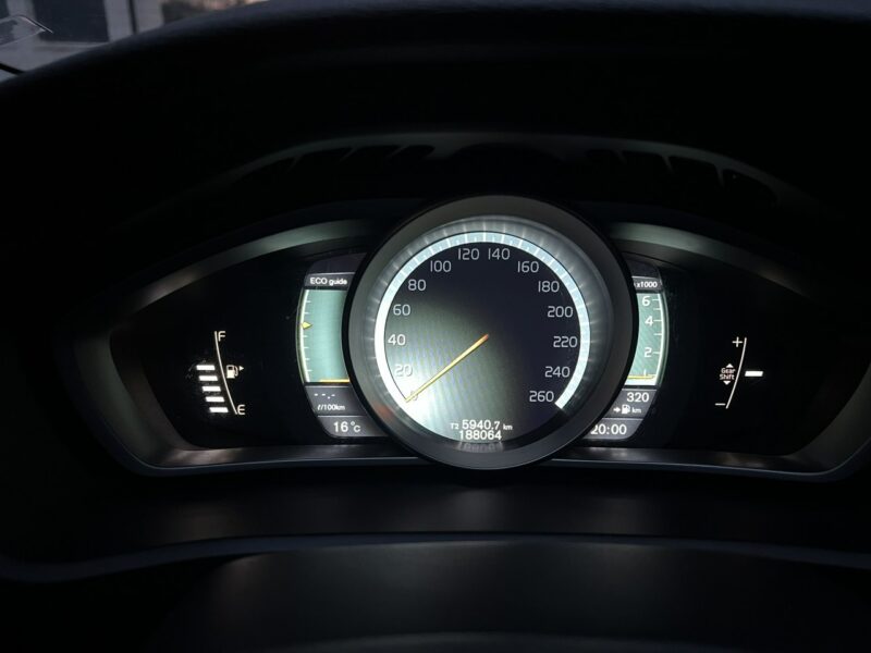 Volvo V40 -SPRZEDANY- Nowy rozrząd *1.6 Benz - 150 KM*188 Tys Gwarancja-AUTOMI-X II (2012-)