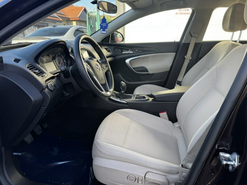 Opel Insignia Raty Zamiana Gwarancaja 1,6 Turbo bardzo ładna niski przebieg polecam A (2008-2017)