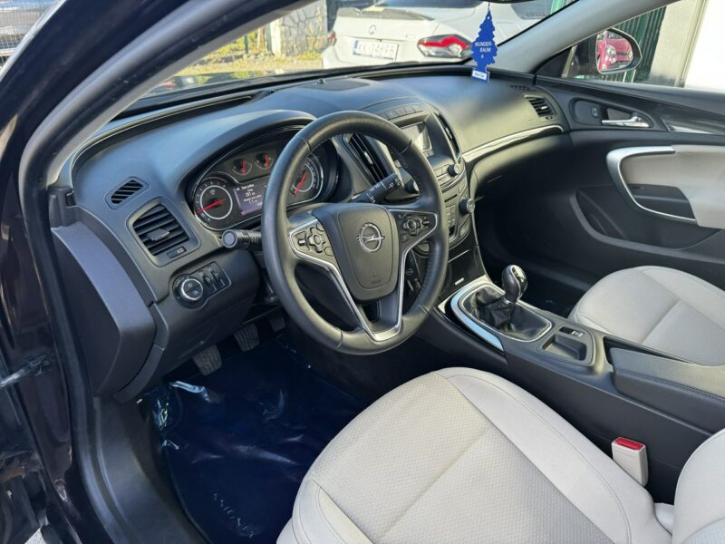 Opel Insignia Raty Zamiana Gwarancaja 1,6 Turbo bardzo ładna niski przebieg polecam A (2008-2017)