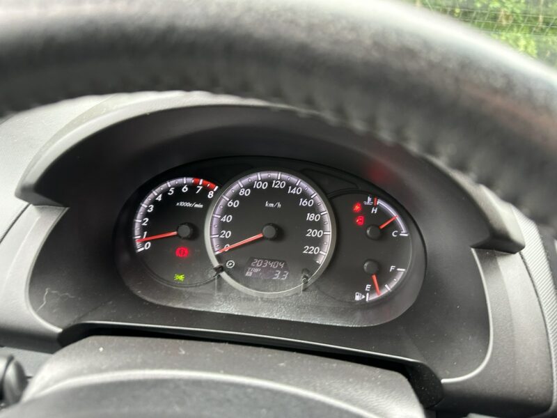 Mazda 5 1,8 benzyna, klimatronik, 7 m,przyciemniane szyby, isofix,podg. fotele I (2005-2010)
