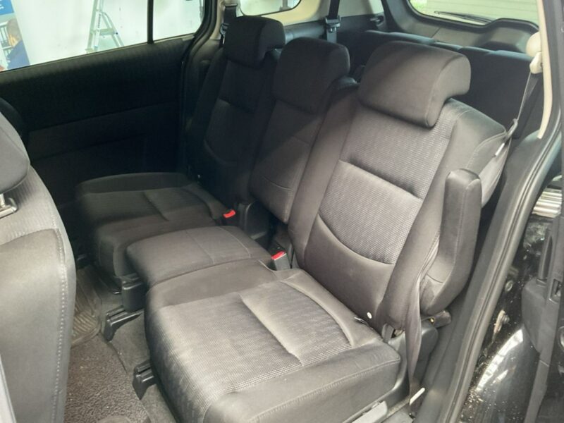Mazda 5 1,8 benzyna, klimatronik, 7 m,przyciemniane szyby, isofix,podg. fotele I (2005-2010)