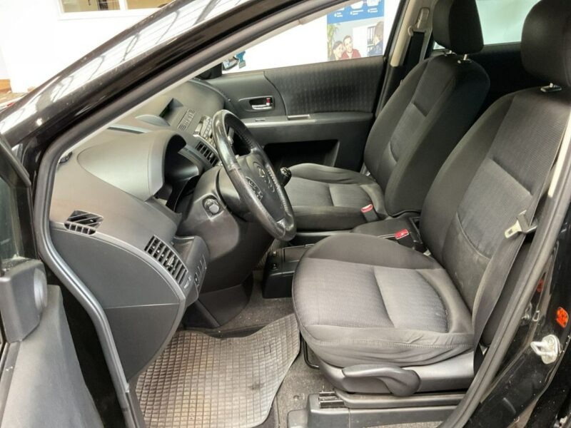 Mazda 5 1,8 benzyna, klimatronik, 7 m,przyciemniane szyby, isofix,podg. fotele I (2005-2010)
