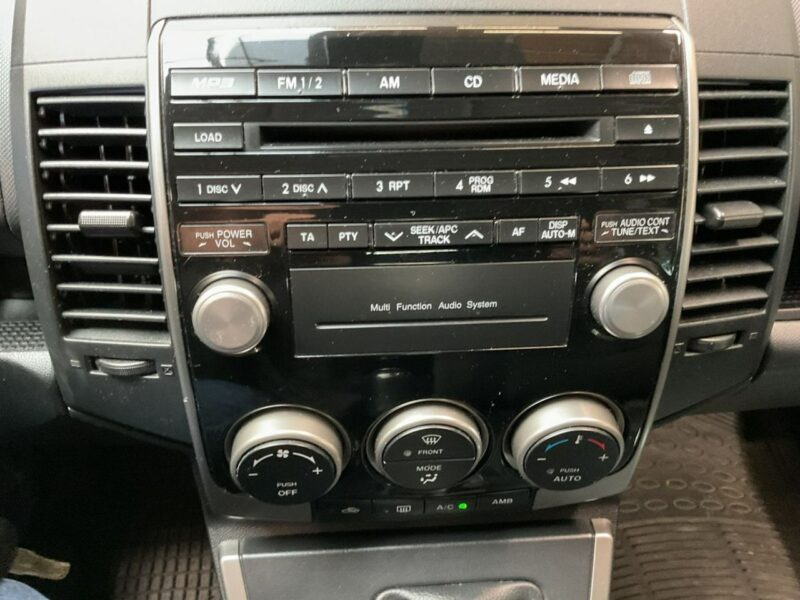 Mazda 5 1,8 benzyna, klimatronik, 7 m,przyciemniane szyby, isofix,podg. fotele I (2005-2010)