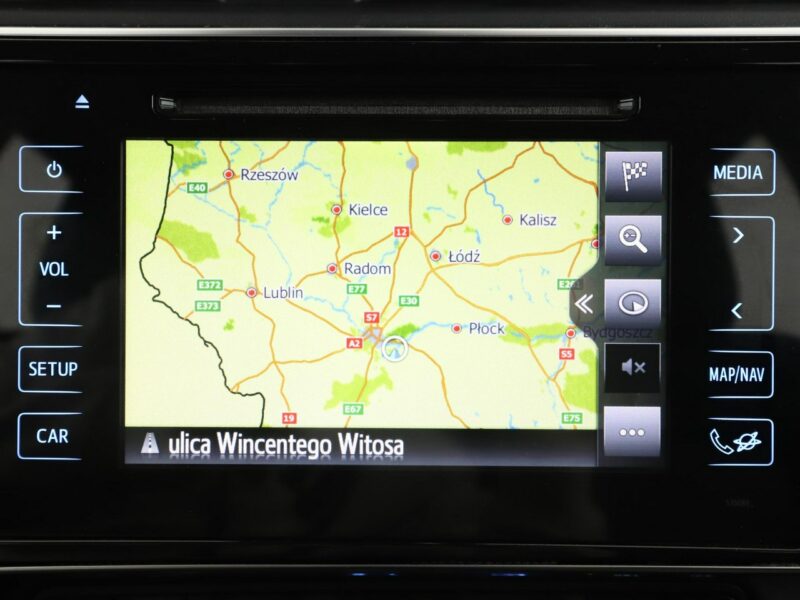 Toyota Auris hybryda Bluetooth kamera tempomat LED klima auto II (2012-)