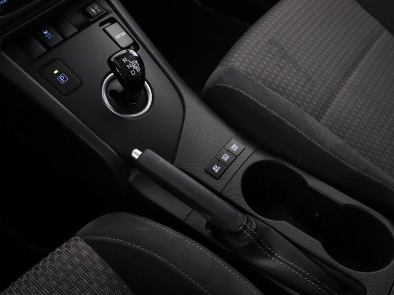 Toyota Auris hybryda Bluetooth kamera tempomat LED klima auto II (2012-)