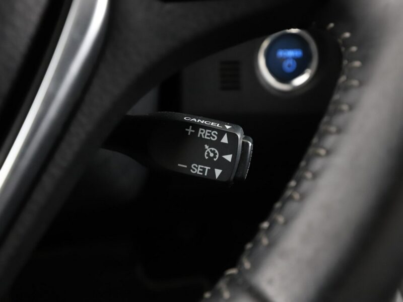 Toyota Auris hybryda Bluetooth kamera tempomat LED klima auto II (2012-)