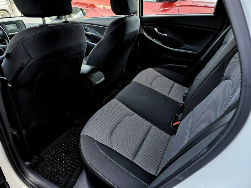 Hyundai i30 1.5DPI 110KM Classic Plus ALU Salon Polska FV23% Gwarancja VIP III (2017-)