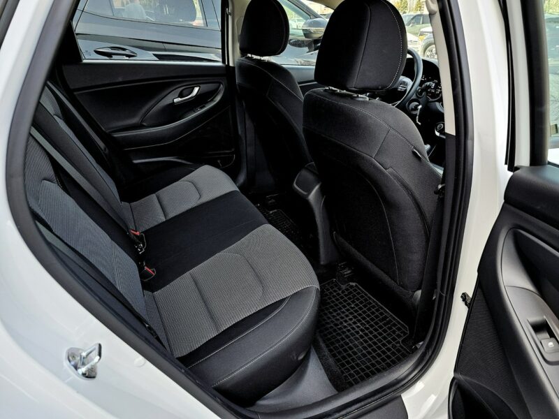 Hyundai i30 1.5DPI 110KM Classic Plus ALU Salon Polska FV23% Gwarancja VIP III (2017-)