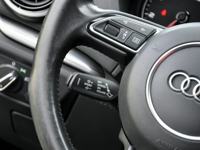 Audi A3 1,4T 140KM Sportback/Navi/Parktronic/Alu/S-line 8V (2012-)
