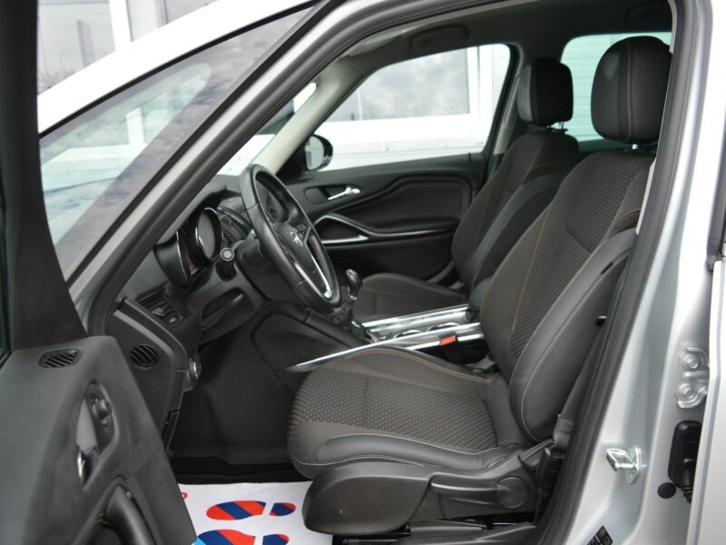 Opel Zafira 1.6 CDTi 7-osób Navi Kamera 186 tys.km. Euro-6b C (2011-)