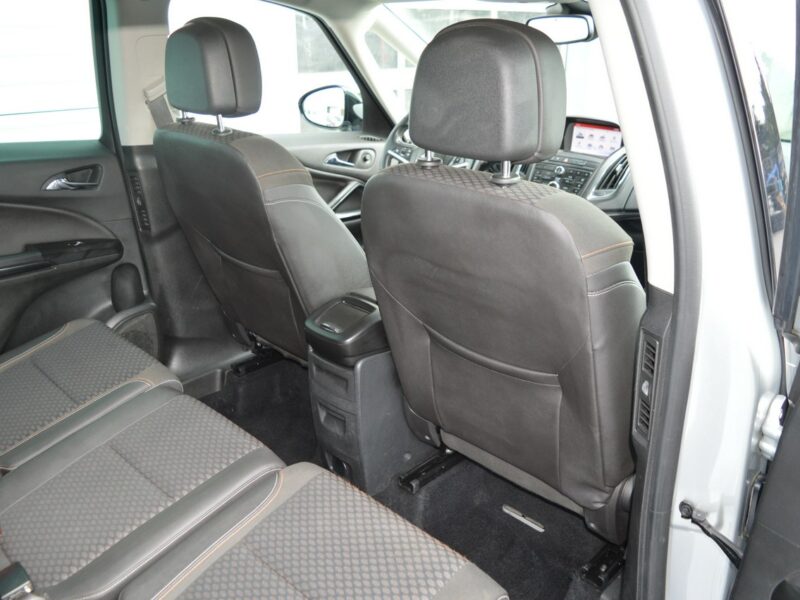 Opel Zafira 1.6 CDTi 7-osób Navi Kamera 186 tys.km. Euro-6b C (2011-)