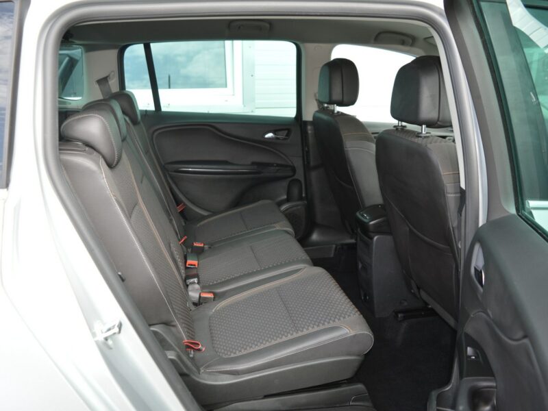 Opel Zafira 1.6 CDTi 7-osób Navi Kamera 186 tys.km. Euro-6b C (2011-)