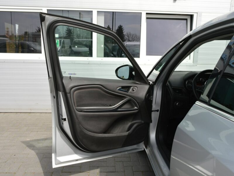 Opel Zafira 1.6 CDTi 7-osób Navi Kamera 186 tys.km. Euro-6b C (2011-)