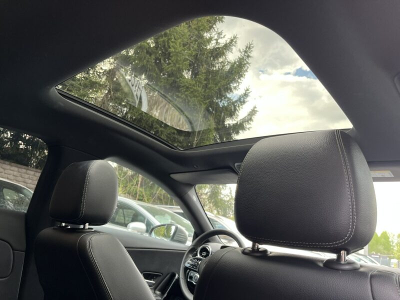 Mercedes CLA 180 1wł* 100% Bez wypadek* Panoramach * LED* FV23%* Kamera* Stan Idealny II (2019-)