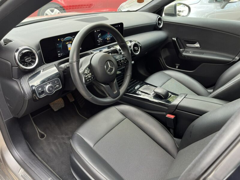 Mercedes CLA 180 1wł* 100% Bez wypadek* Panoramach * LED* FV23%* Kamera* Stan Idealny II (2019-)