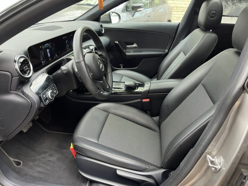 Mercedes CLA 180 1wł* 100% Bez wypadek* Panoramach * LED* FV23%* Kamera* Stan Idealny II (2019-)