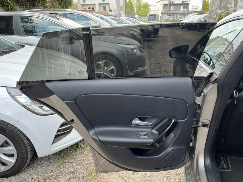 Mercedes CLA 180 1wł* 100% Bez wypadek* Panoramach * LED* FV23%* Kamera* Stan Idealny II (2019-)