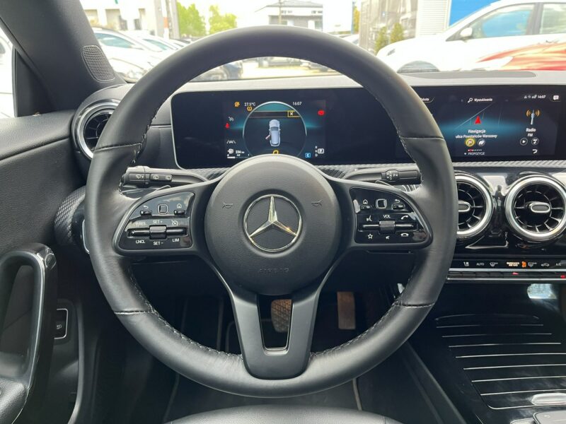 Mercedes CLA 180 1wł* 100% Bez wypadek* Panoramach * LED* FV23%* Kamera* Stan Idealny II (2019-)
