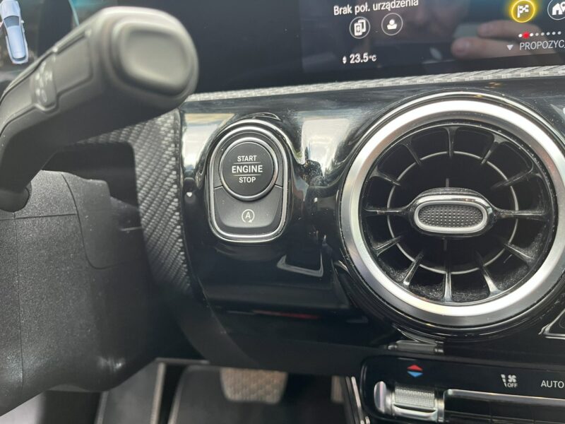 Mercedes CLA 180 1wł* 100% Bez wypadek* Panoramach * LED* FV23%* Kamera* Stan Idealny II (2019-)