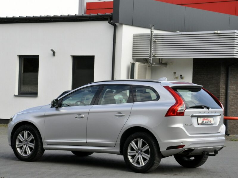 Volvo XC 60 2,0D4 190KM Momentum/Navi/Skóra/Alufelgi/Led/Xenon/Serwis/ I (2008-2017)