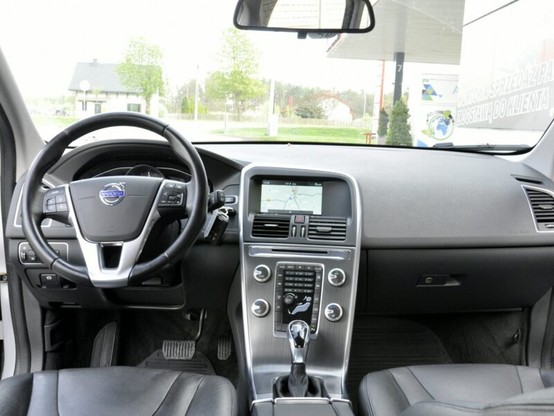 Volvo XC 60 2,0D4 190KM Momentum/Navi/Skóra/Alufelgi/Led/Xenon/Serwis/ I (2008-2017)