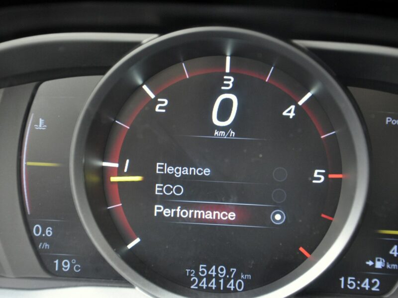 Volvo XC 60 2,0D4 190KM Momentum/Navi/Skóra/Alufelgi/Led/Xenon/Serwis/ I (2008-2017)