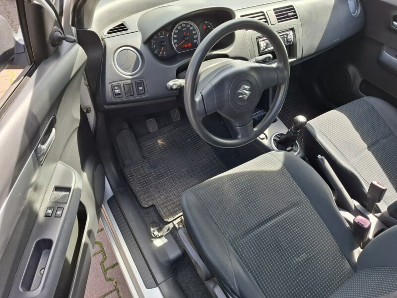 Suzuki Swift Zarejestrowany i Ubezpieczony w PL. Serwisowany. IV (2004-2010)