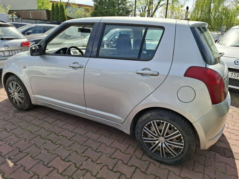 Suzuki Swift Zarejestrowany i Ubezpieczony w PL. Serwisowany. IV (2004-2010)