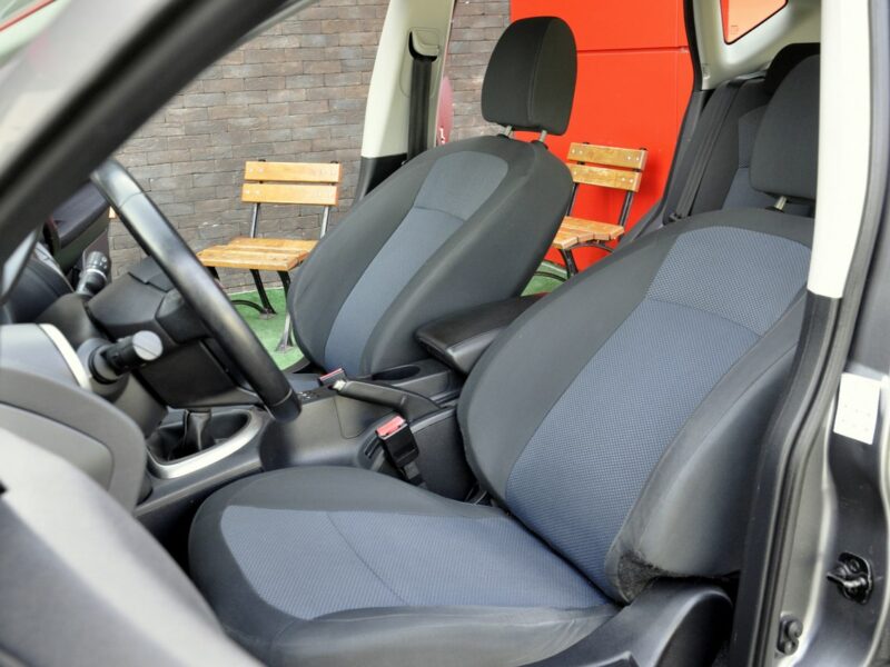 Nissan Qashqai 1,6i 117KM TEKNA/Alufelgi/Serwisowany/AUX/Pod.Fotele/Navi I (2007-2013)