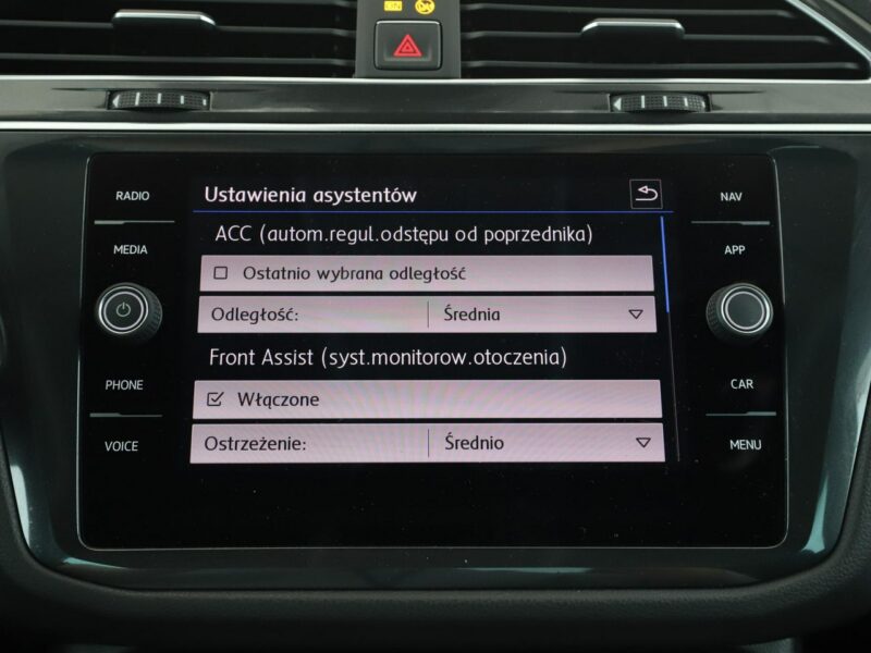 Volkswagen Tiguan R-Line 4X4 180KM Navi Virtual Klimatyzacja Podgrzewane fotele II (2016-2024)