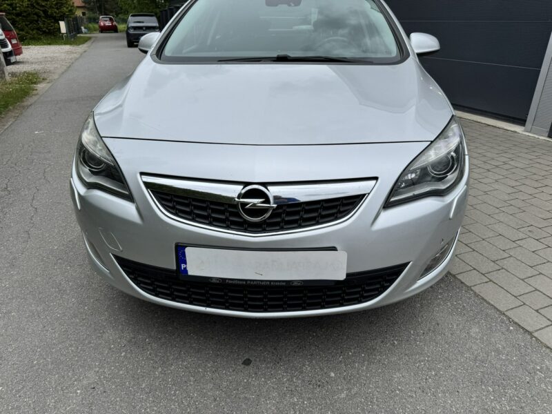 Opel Astra Sport Cosmo 1.4 turbo LPG J (2009-2019)