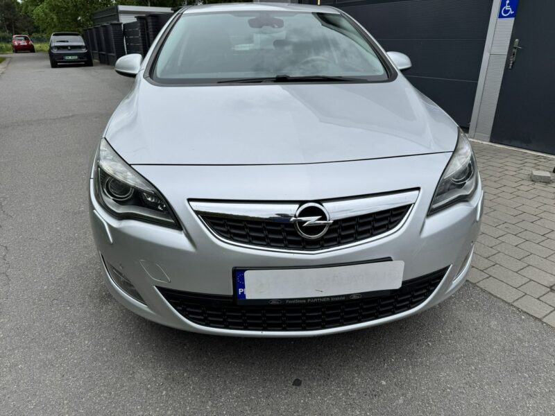Opel Astra Sport Cosmo 1.4 turbo LPG J (2009-2019)