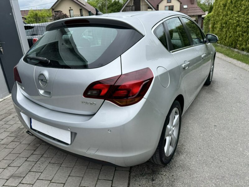 Opel Astra Sport Cosmo 1.4 turbo LPG J (2009-2019)
