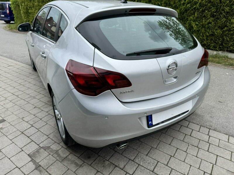 Opel Astra Sport Cosmo 1.4 turbo LPG J (2009-2019)