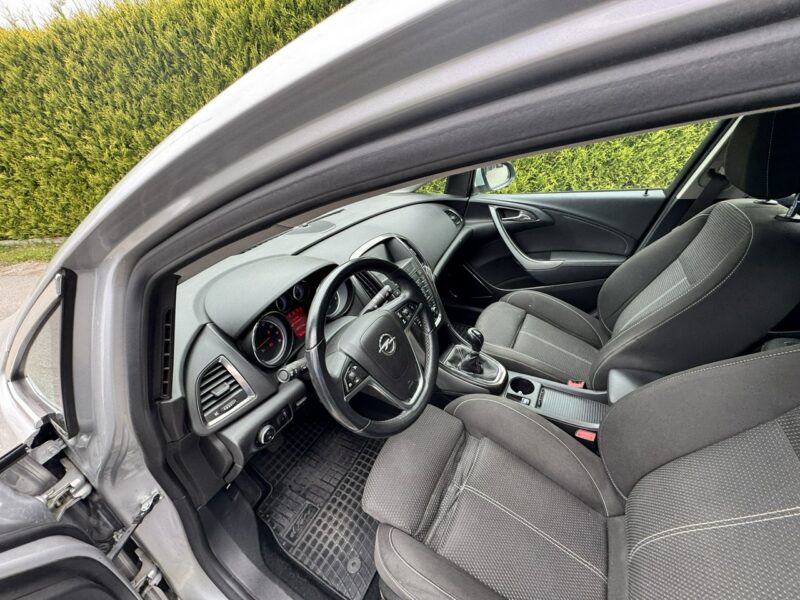 Opel Astra Sport Cosmo 1.4 turbo LPG J (2009-2019)