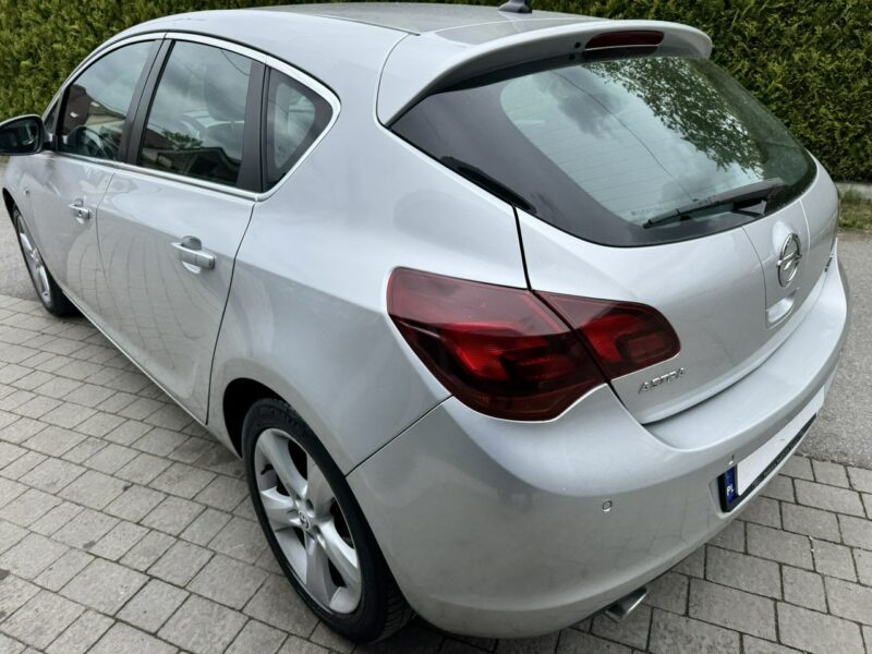 Opel Astra Sport Cosmo 1.4 turbo LPG J (2009-2019)