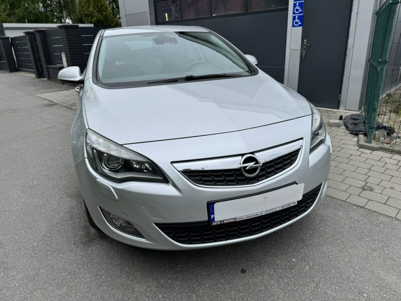 Opel Astra Sport Cosmo 1.4 turbo LPG J (2009-2019)