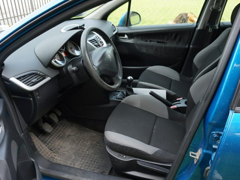Peugeot 207 super kolor zadbany. Polecam