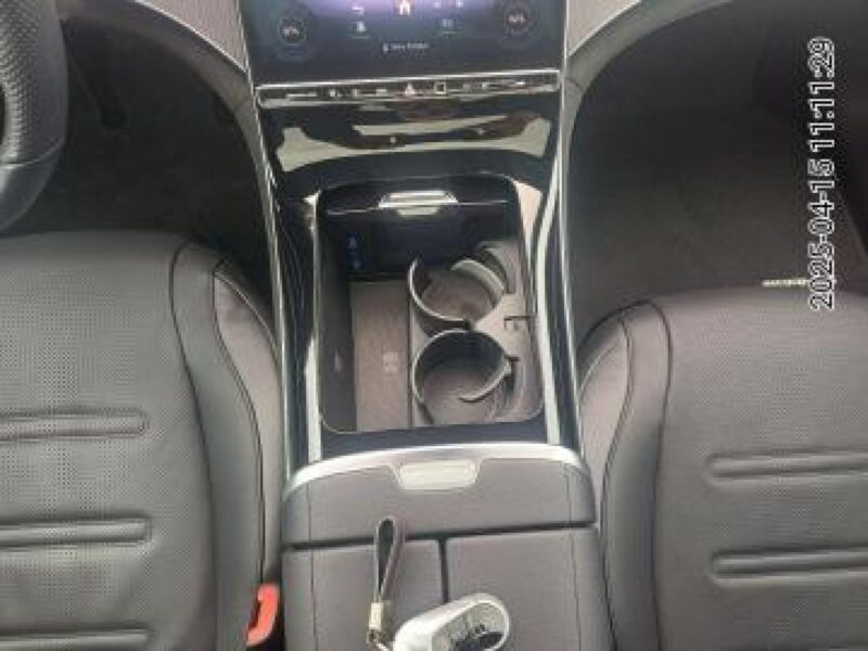 Mercedes EQE