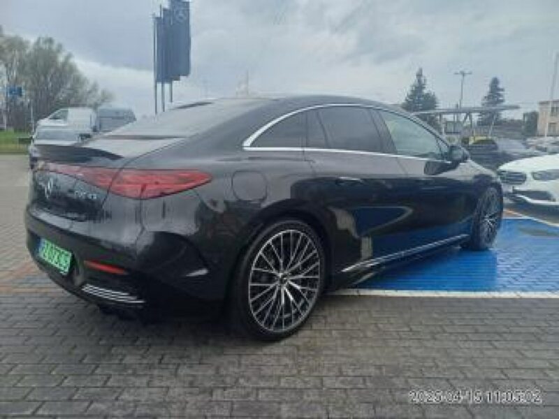 Mercedes EQE