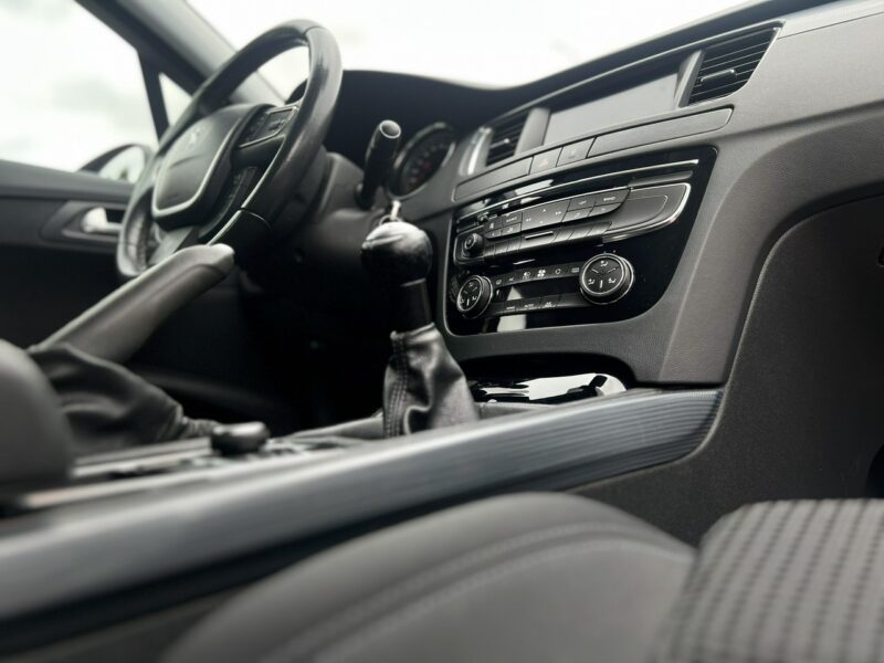 Peugeot 508 SW Stan bardzo dobry, bogato wyposażony, dach panoramiczny I (2010-2018)